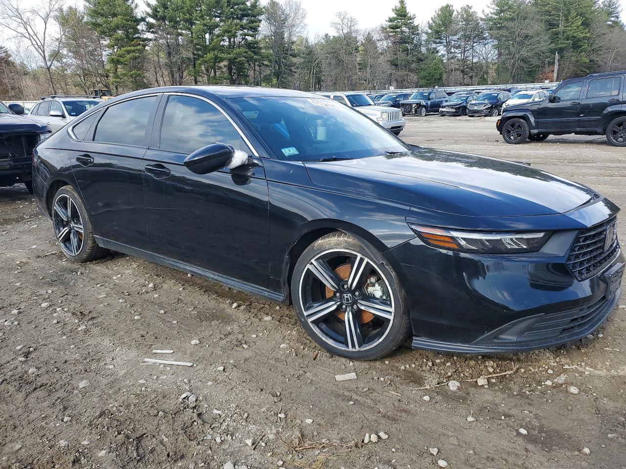 2023 Honda Accord Hybrid Sport - Image 4