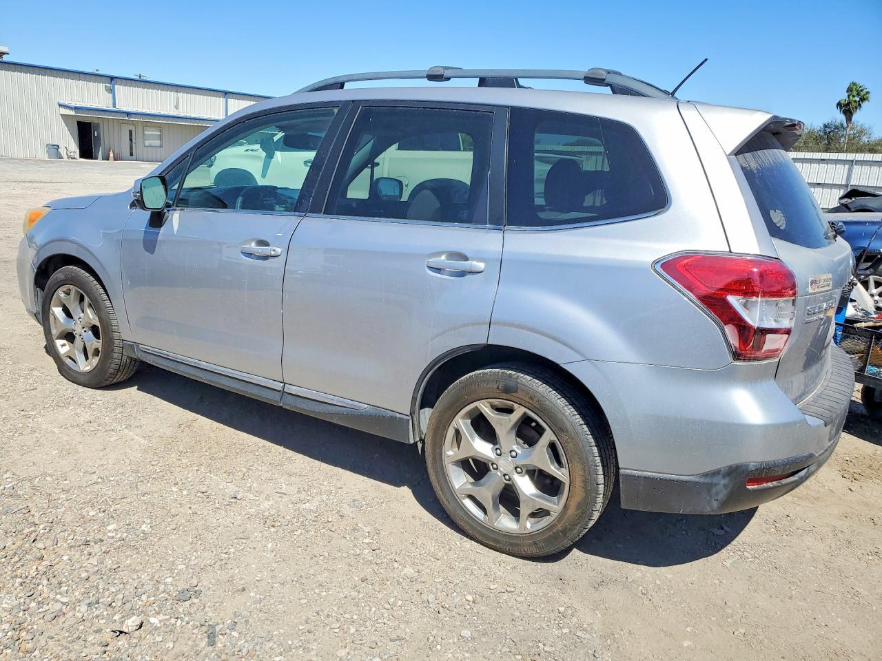 2015 Subaru Forester - Фото 2