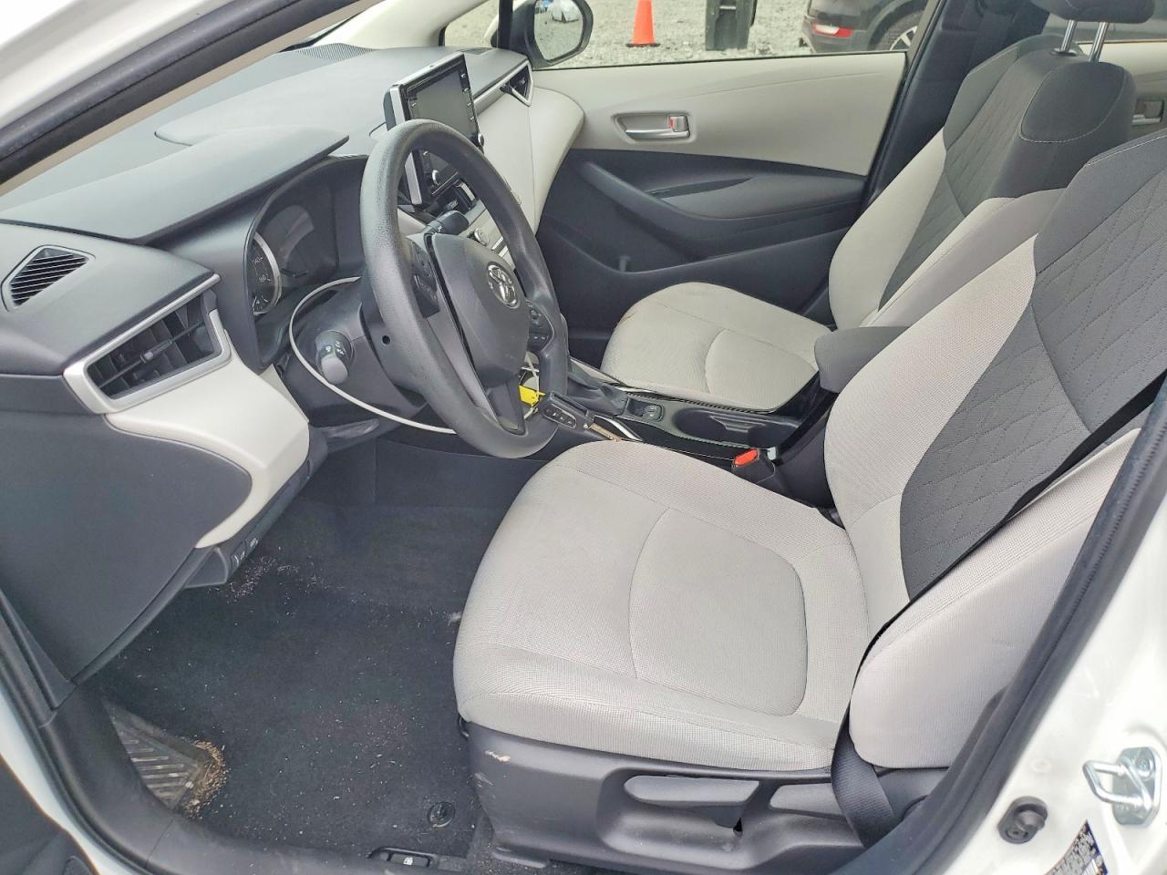 2021 Toyota Corolla Le - Image 7