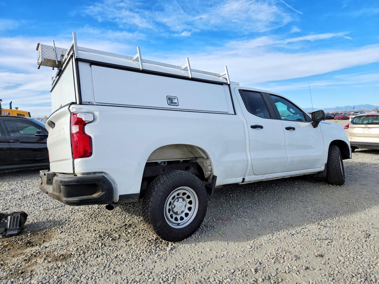 2020 Chevrolet Silverado K1500 - Фото 3