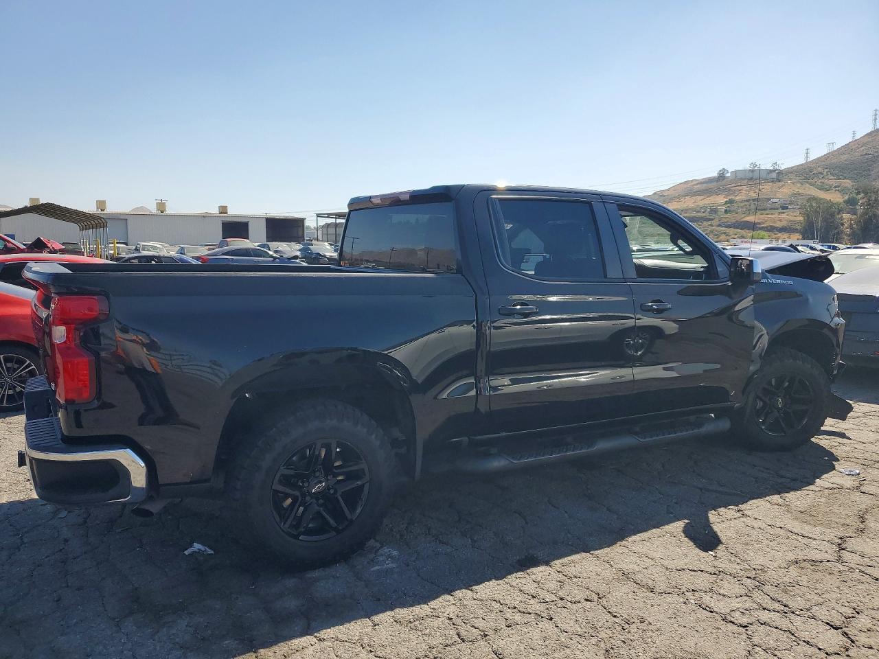 2021 Chevrolet Silverado K1500 Lt - Фото 3