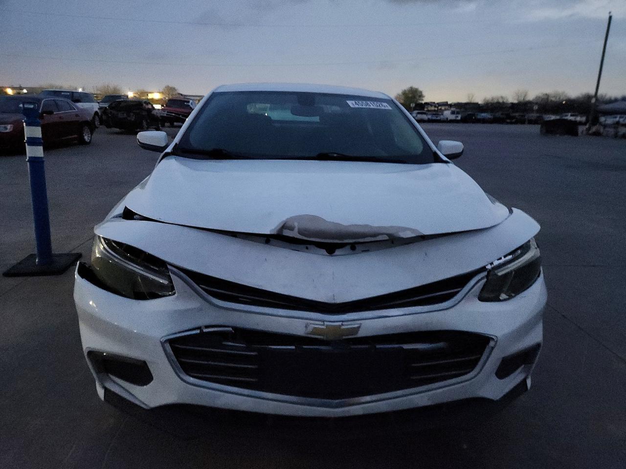 2018 Chevrolet Malibu Lt - Image 5
