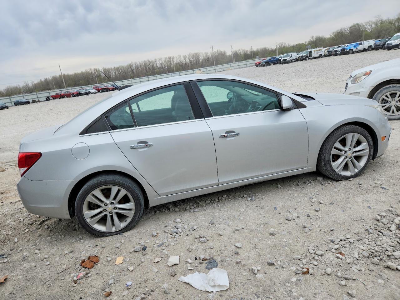 2016 Chevrolet Cruze Limited Ls - Image 3