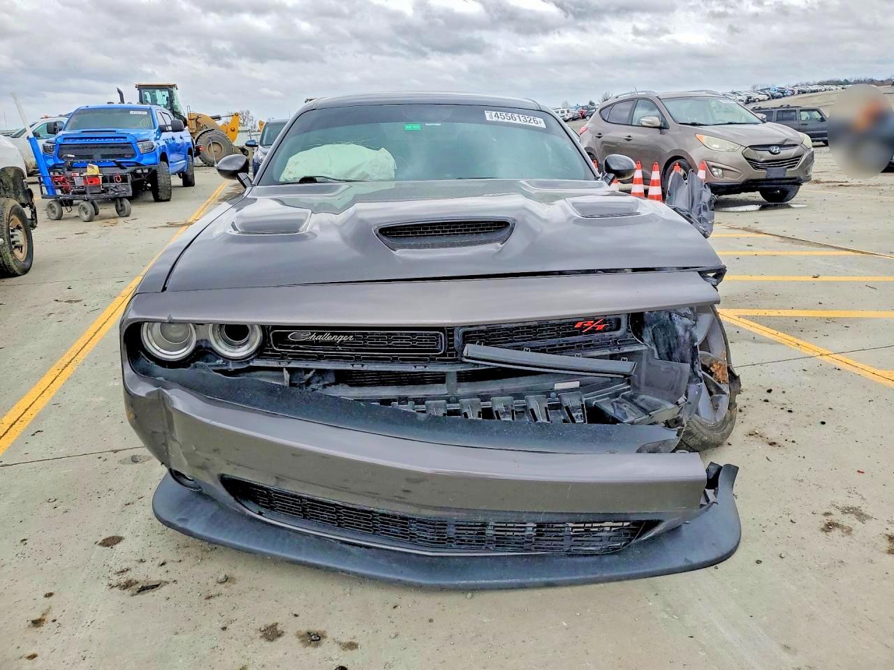 2019 Dodge Challenger R - Фото 5