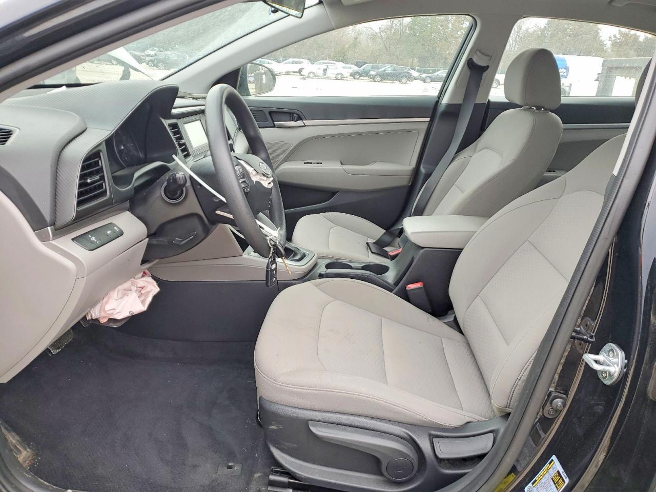 2020 Hyundai Elantra Se - Image 7