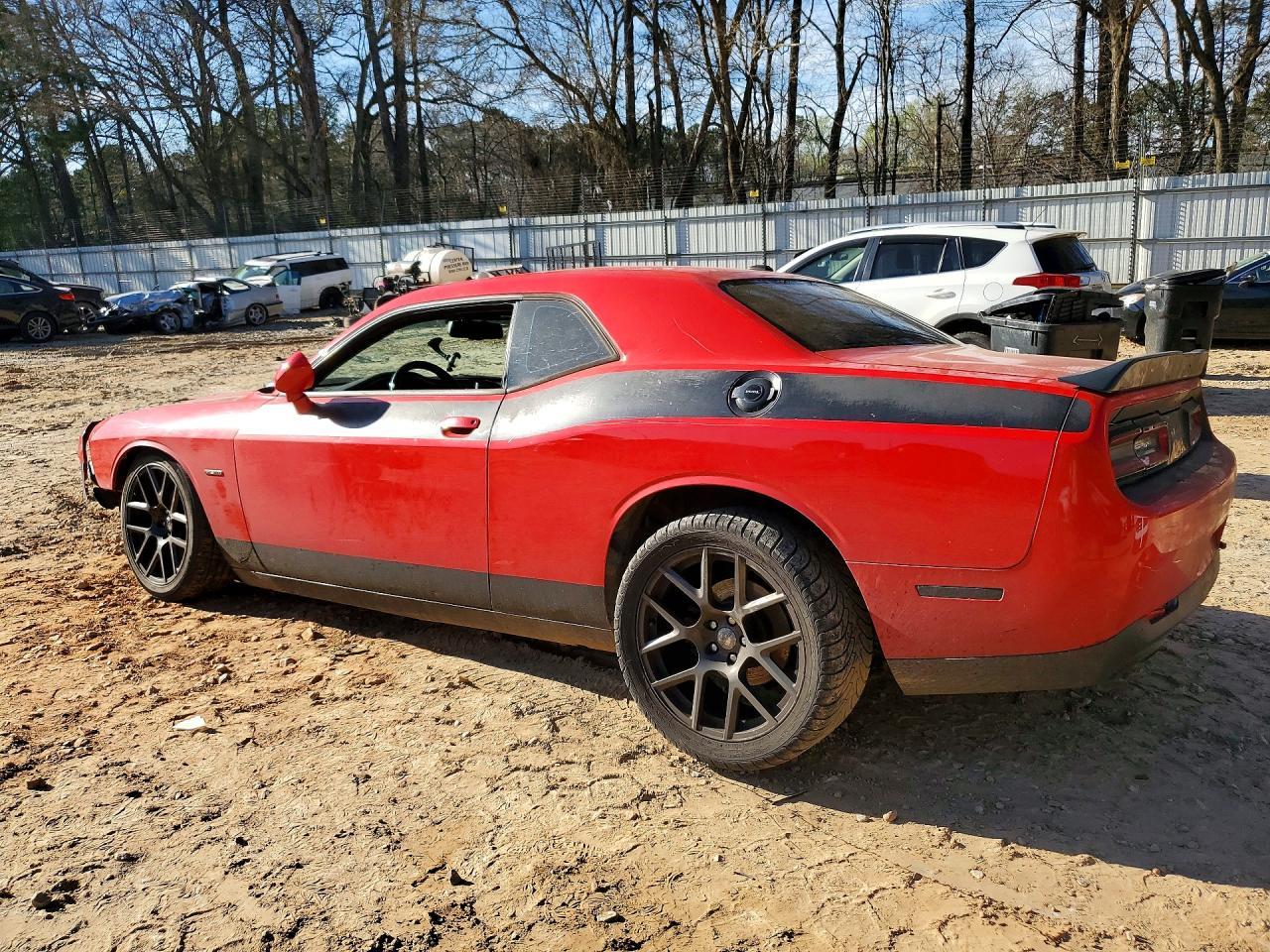 2016 Dodge Challenger R - Фото 2