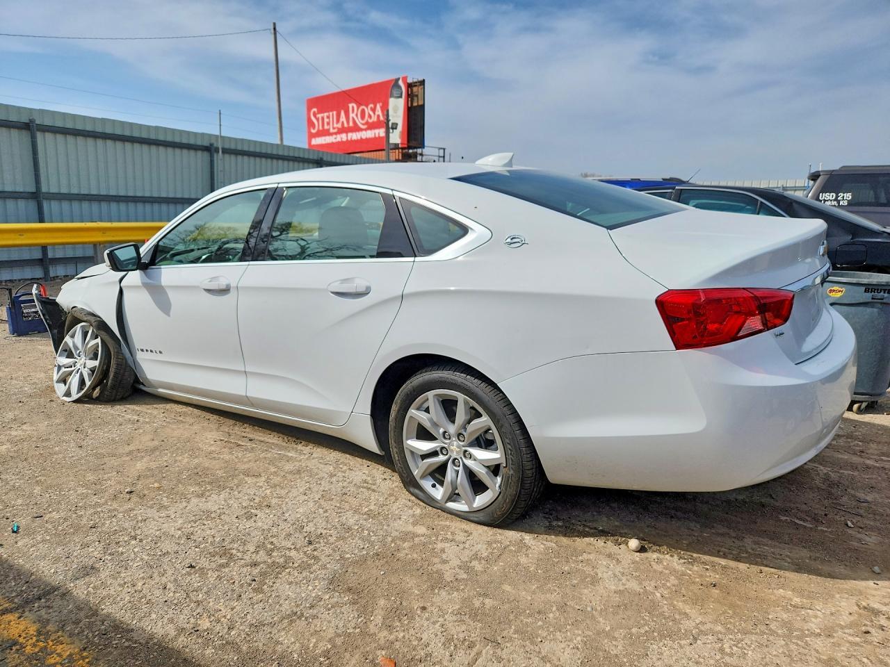 2016 Chevrolet Impala Lt - Фото 2
