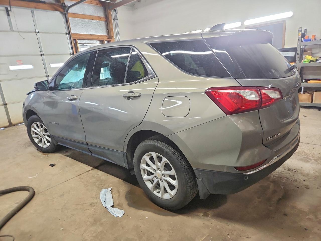 2019 Chevrolet Equinox Lt - Image 2