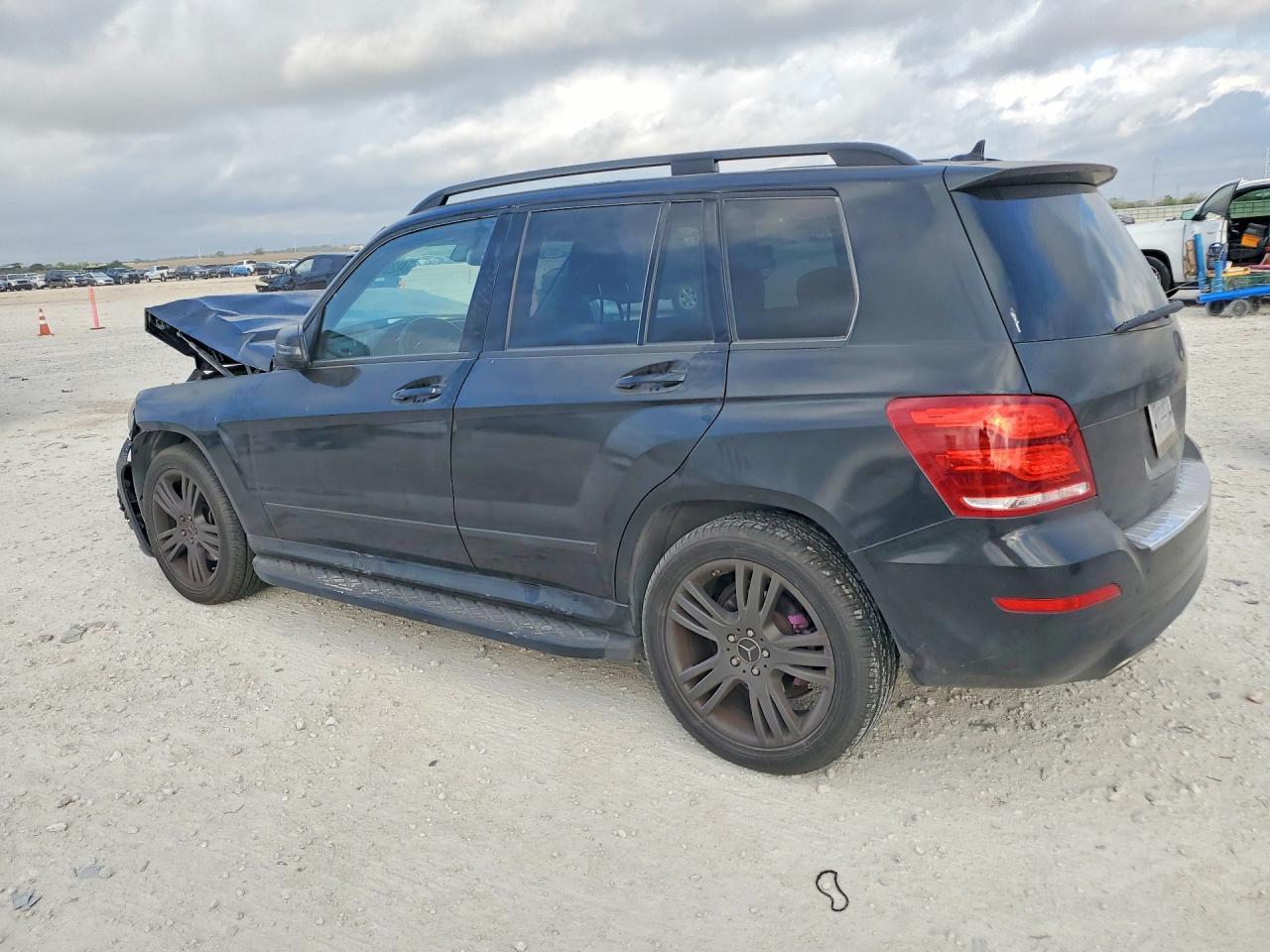2015 Mercedes-Benz Glk 350 4Matic - Image 2