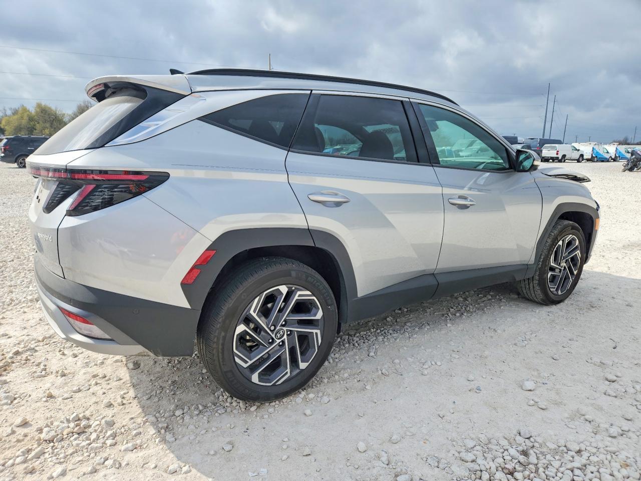 2025 Hyundai Tucson Hybrid Limited - Фото 3