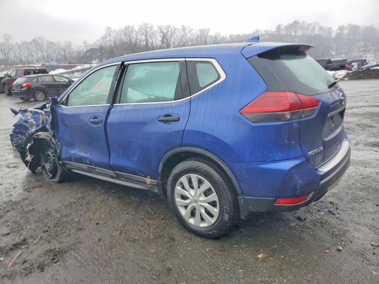 2019 Nissan Rogue S - Фото 2