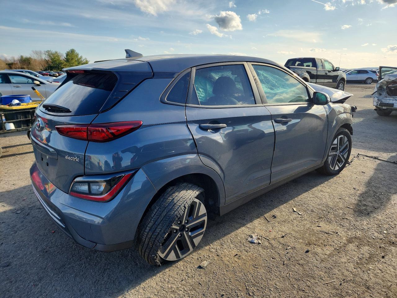 2023 Hyundai Kona Electric Sel - Image 3