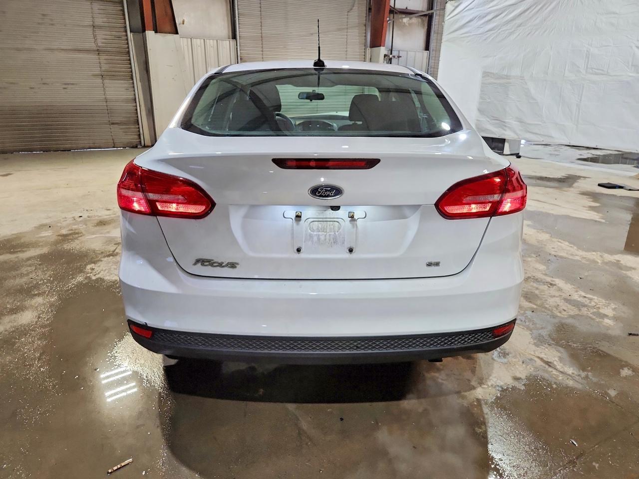 2018 Ford Focus Se - Image 6