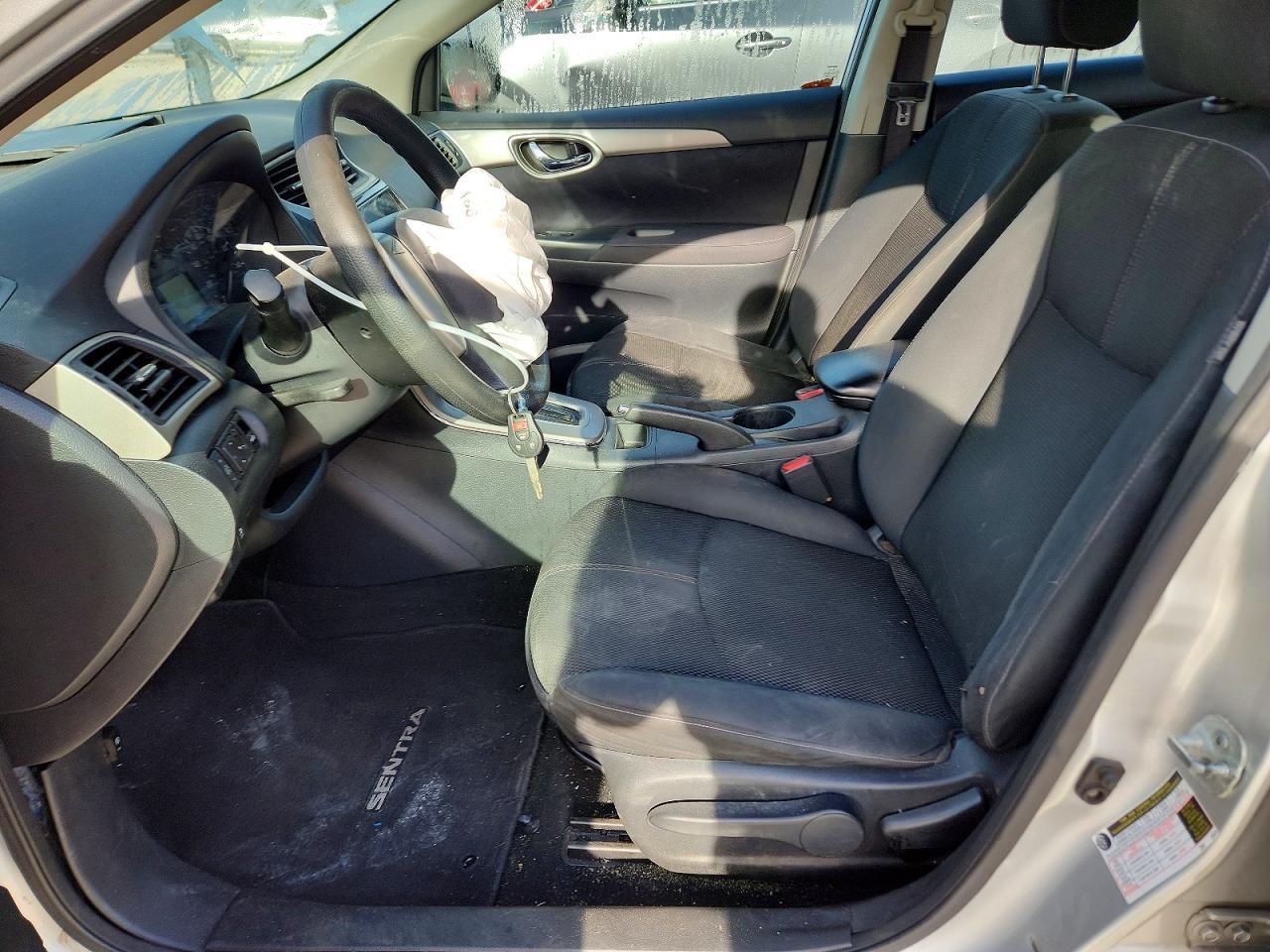 2014 Nissan Sentra S - Фото 7
