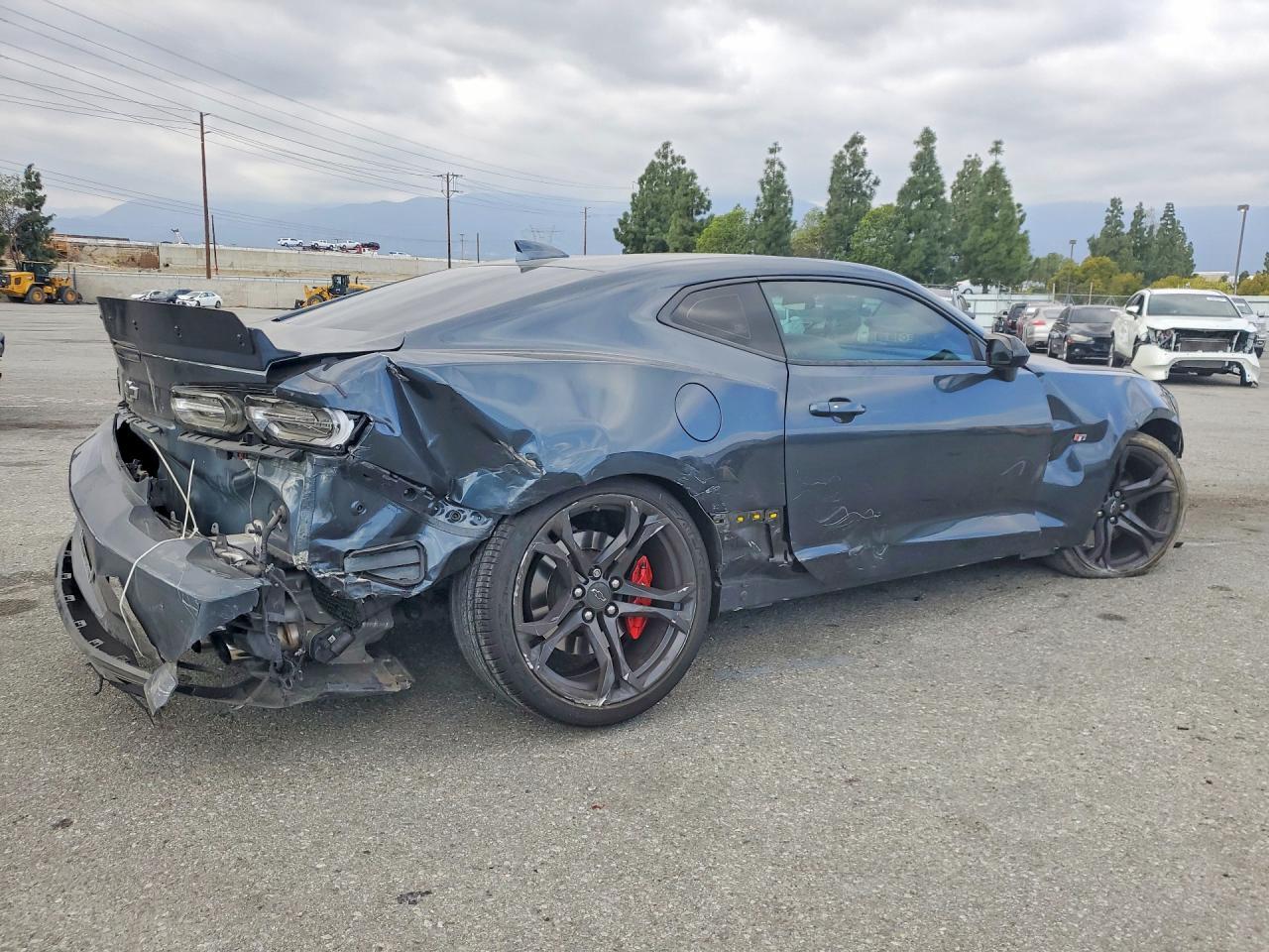 2023 Chevrolet Camaro Lt1 - Фото 3