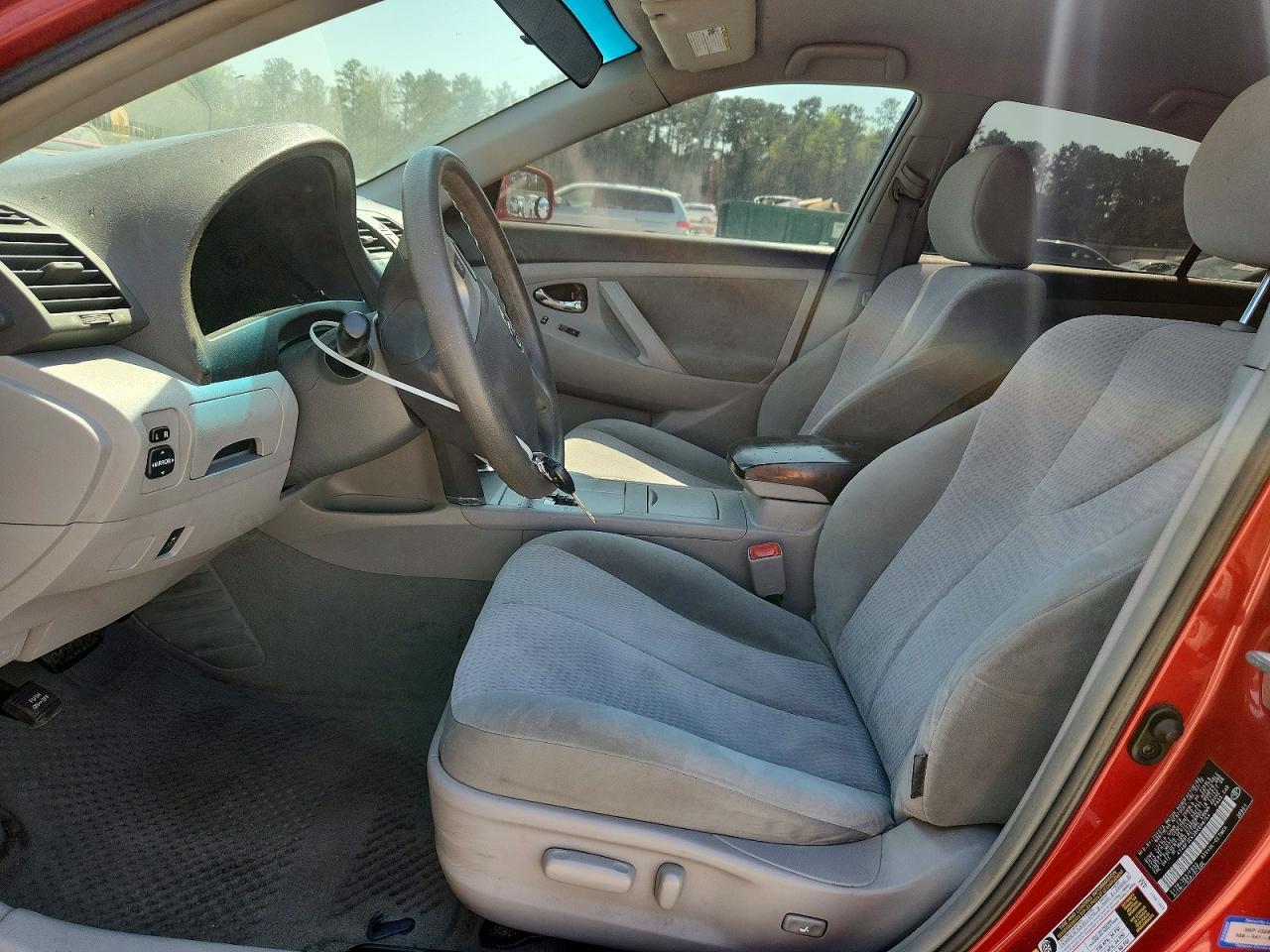 2011 Toyota Camry Le - Image 7