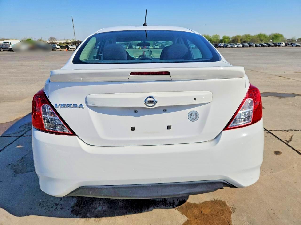 2018 Nissan Versa S Plus - Фото 6