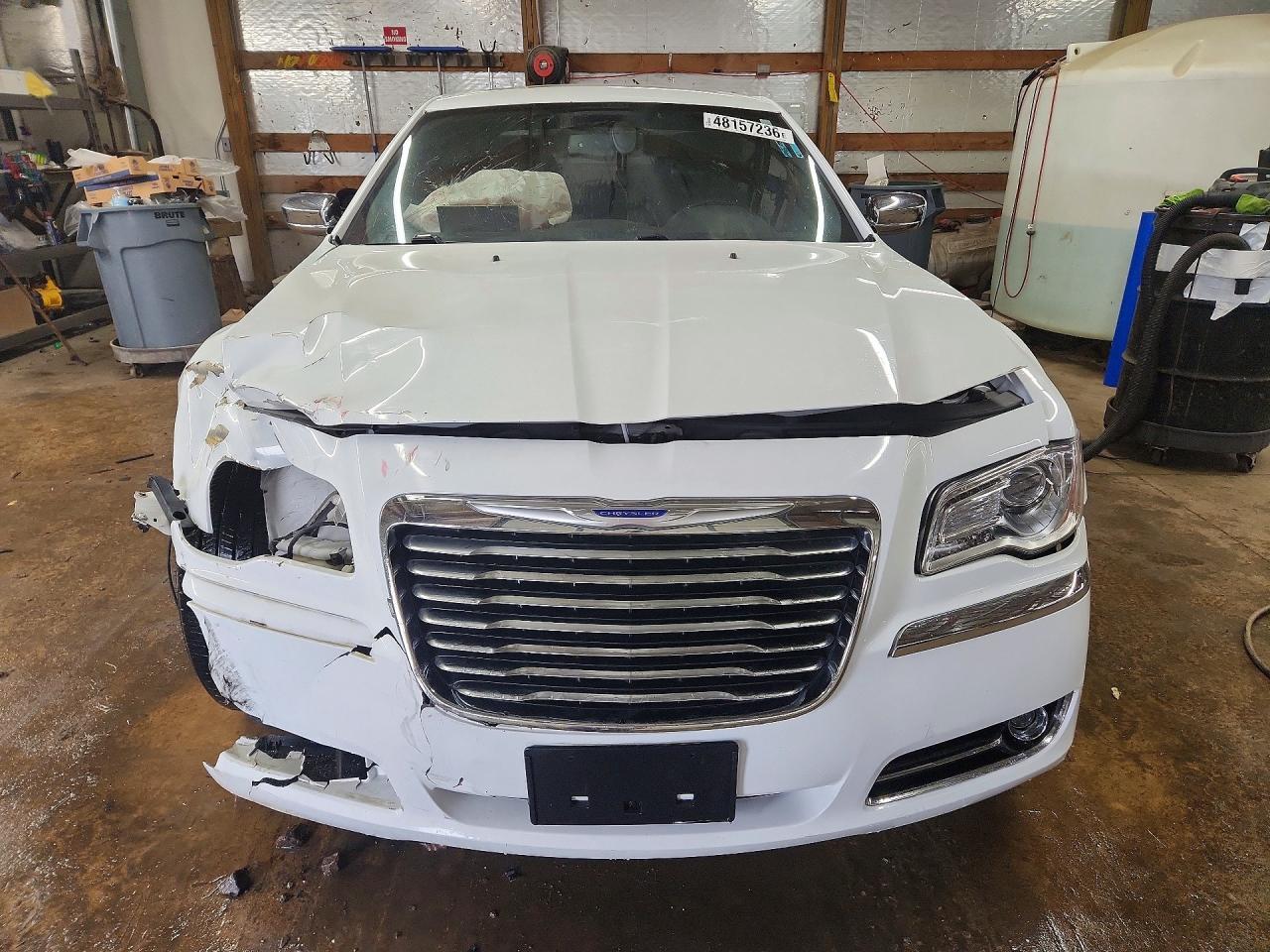 2011 Chrysler 300 Limited - Image 5