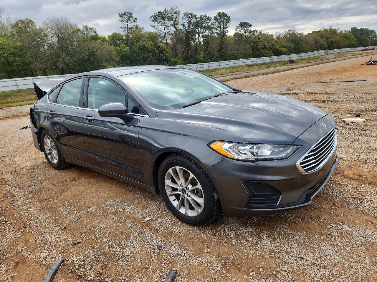 2019 Ford Fusion Se - Image 4
