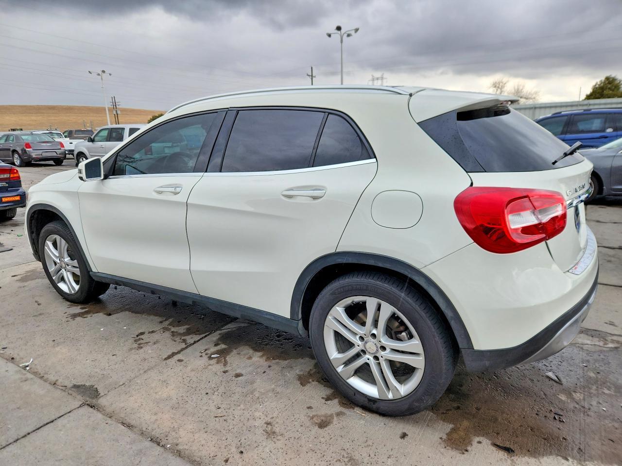 2018 Mercedes-Benz Gla 250 4Matic - Image 2