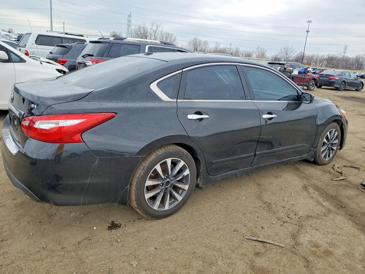 2017 Nissan Altima 2.5 Sv - Image 3