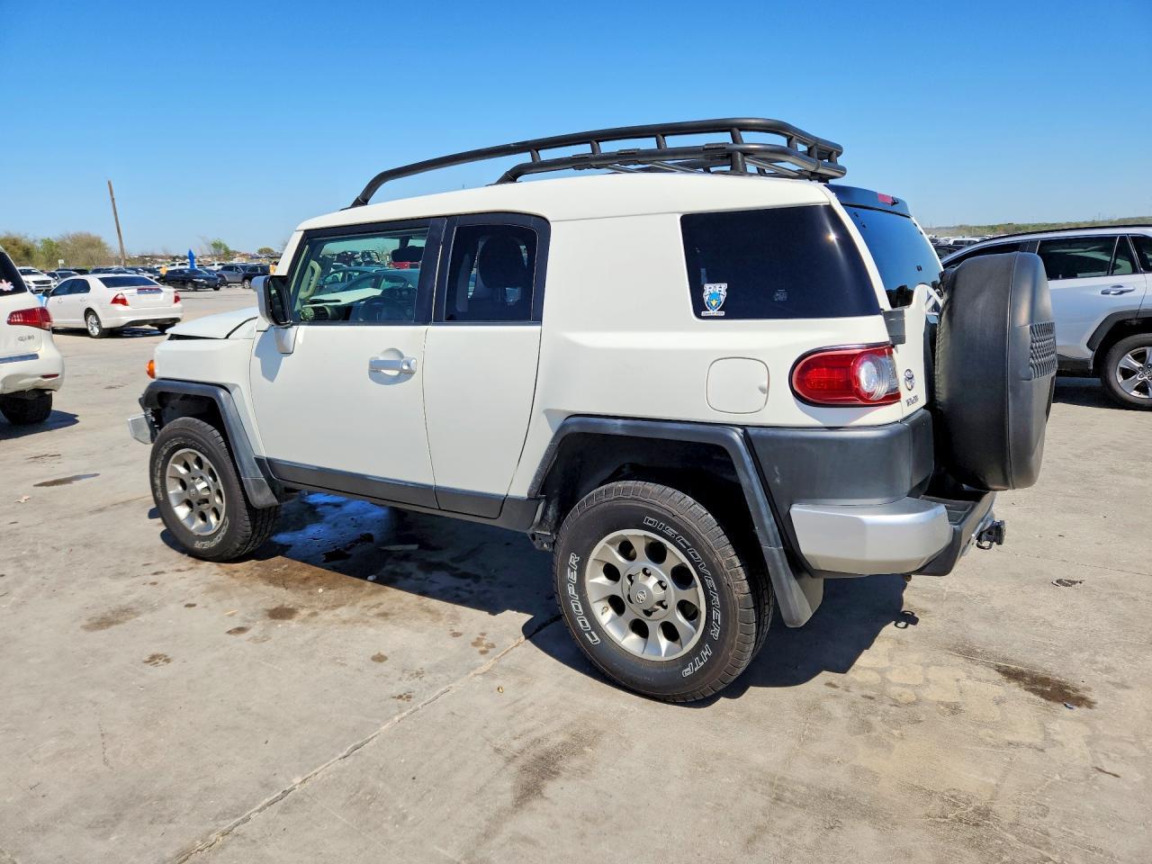 2012 Toyota Fj Cruiser Base - Фото 2