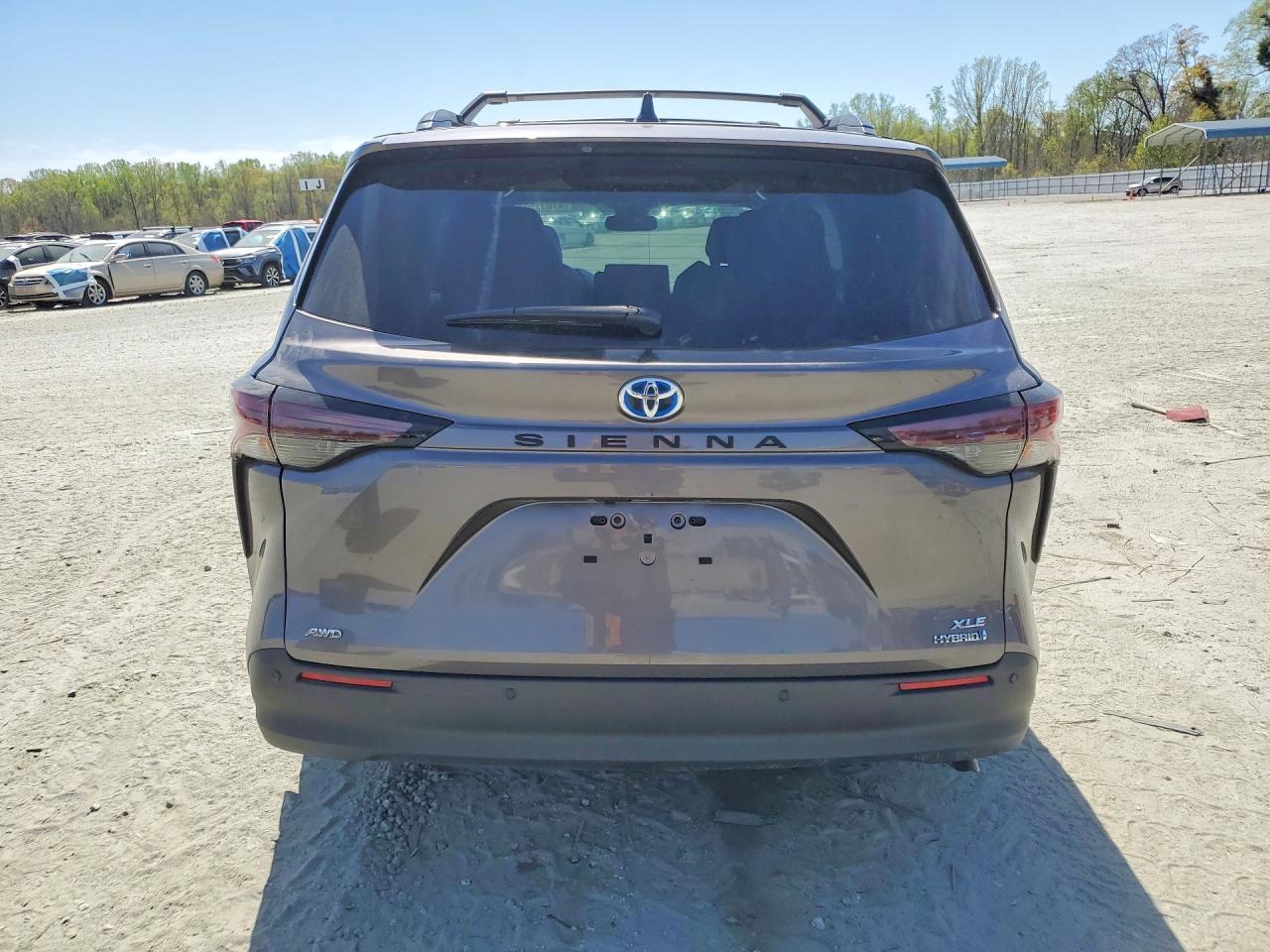2024 Toyota Sienna Xle 7-Passenger - Image 6