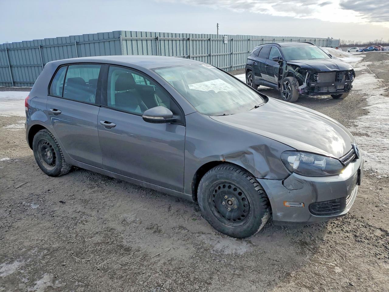 2012 Volkswagen Golf - Image 4