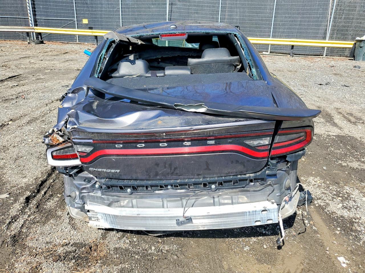 2019 Dodge Charger Sxt - Image 6