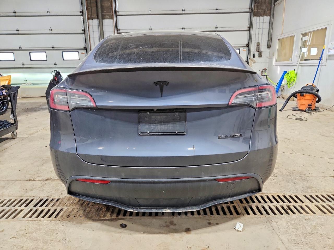 2022 Tesla Model Y - Фото 6