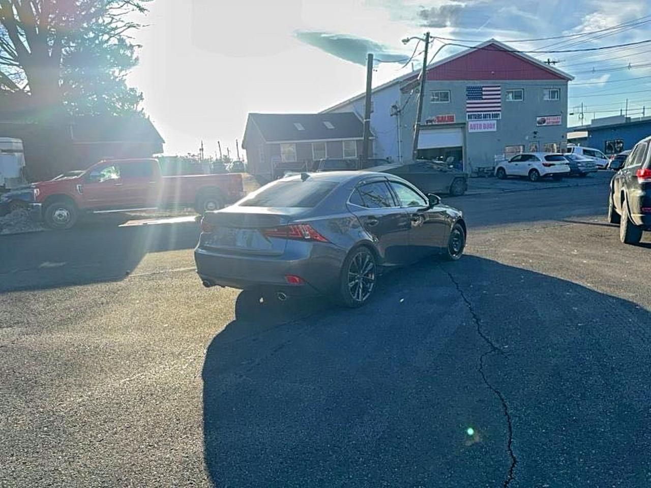 2016 Lexus Is 300 Base - Фото 4