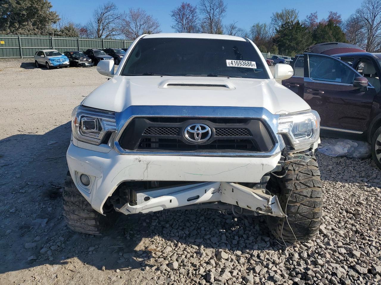2015 Toyota Tacoma V6 - Фото 5
