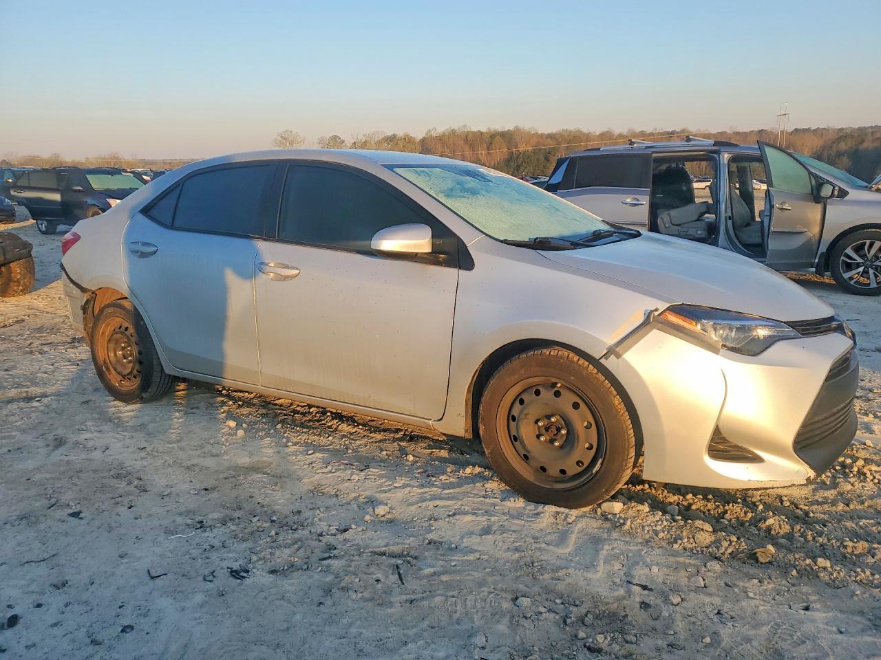 2019 Toyota Corolla Le - Фото 4