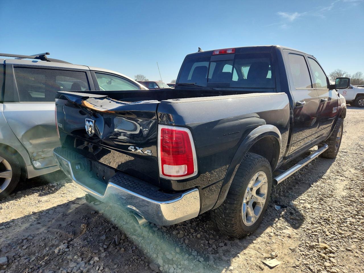 2015 Ram 1500 Laramie - Фото 3