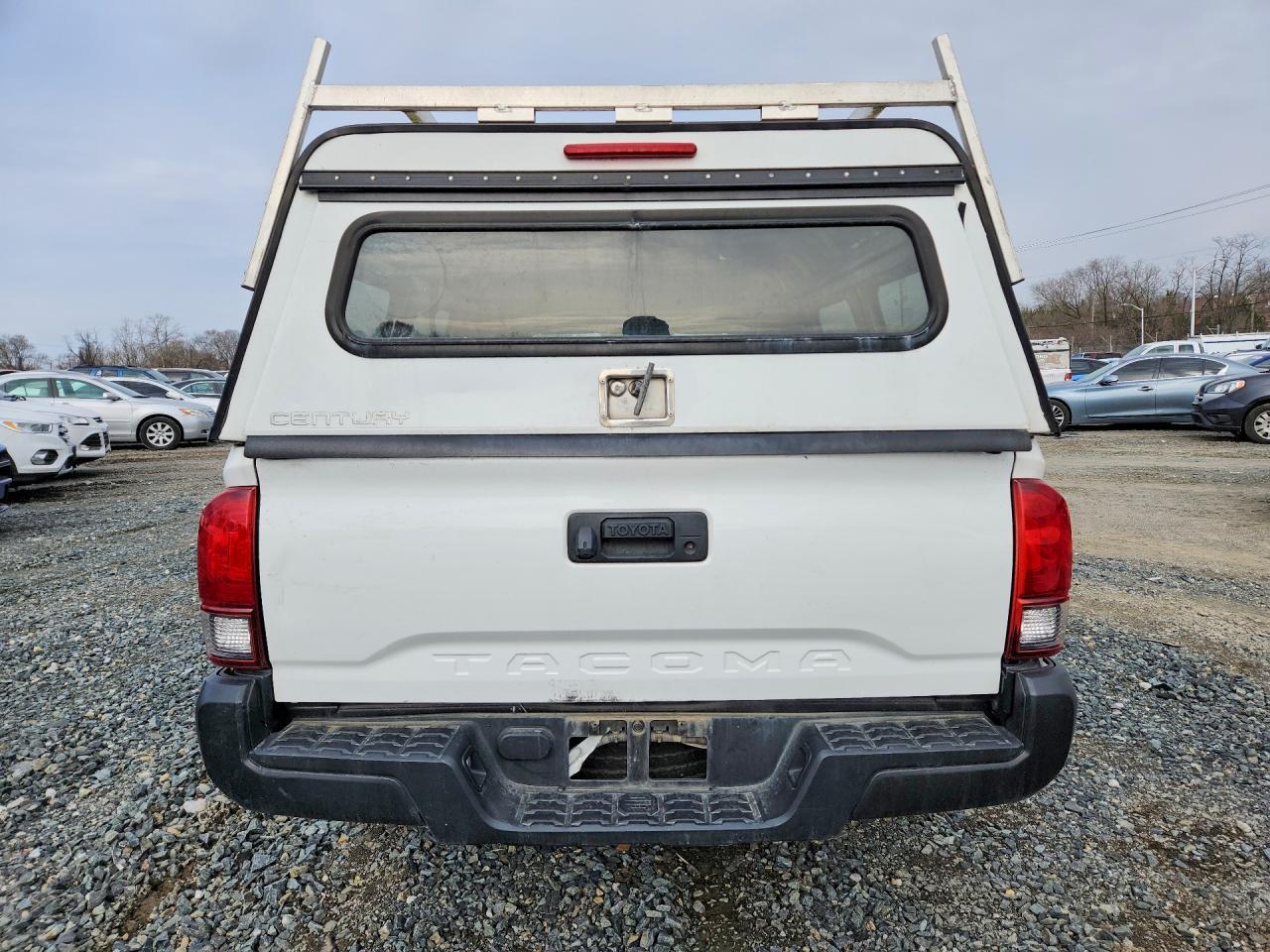 2018 Toyota Tacoma Sr - Фото 6