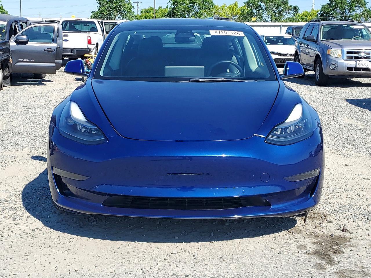 2022 Tesla Model 3 - Фото 5