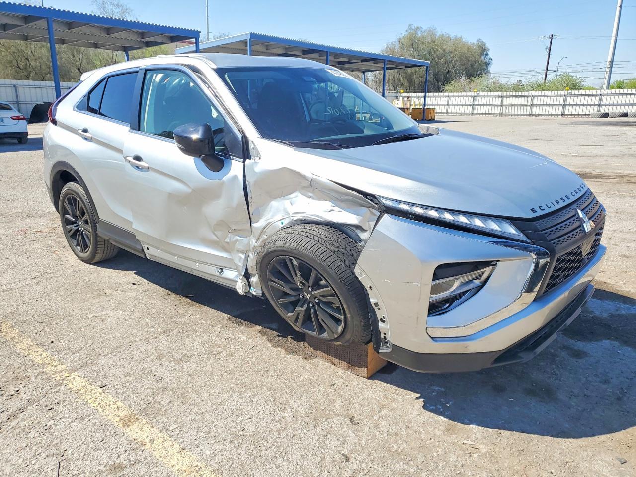 2025 Mitsubishi Eclipse Cross Le - Image 4