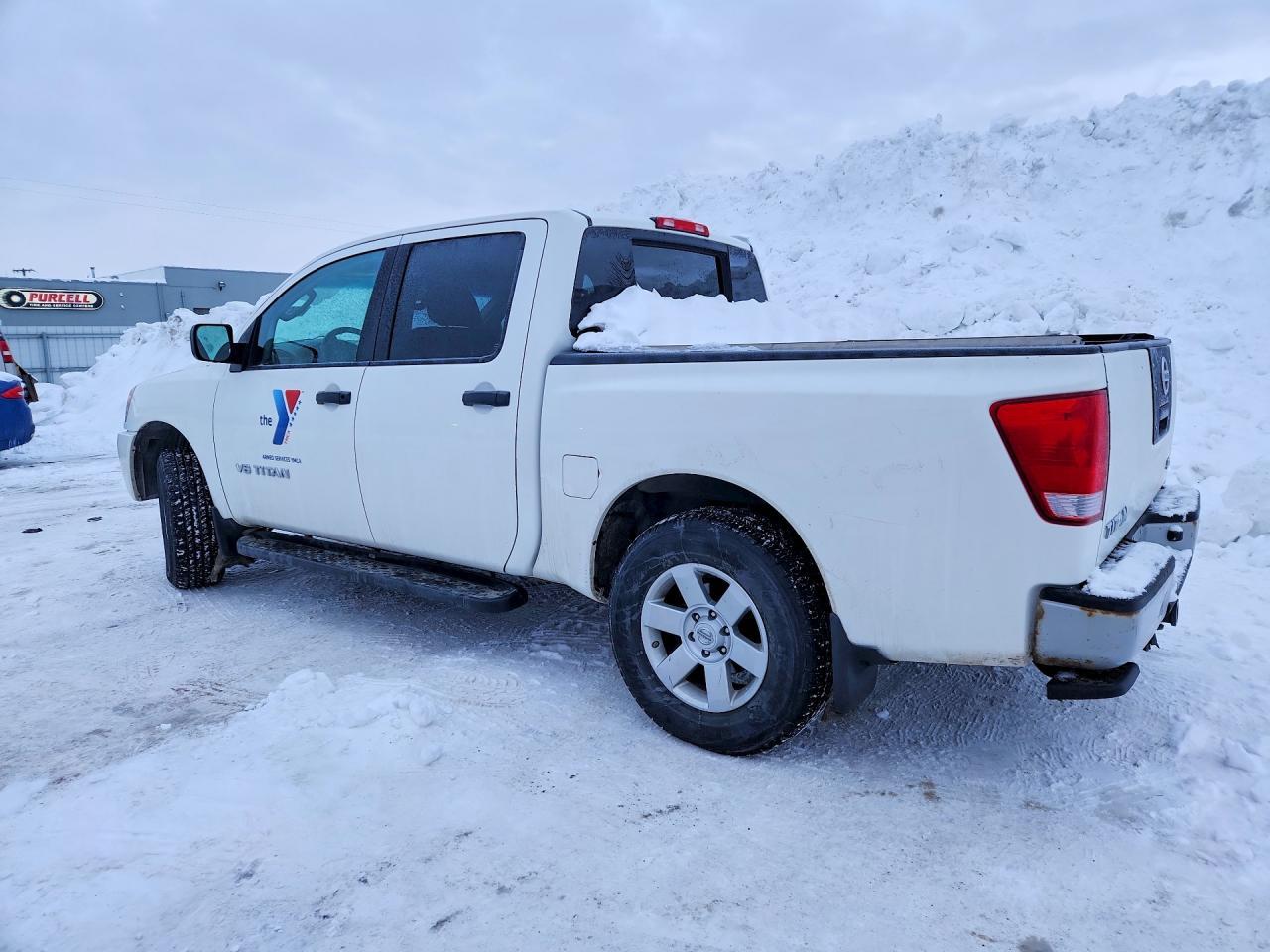 2009 Nissan Titan Xe - Image 2