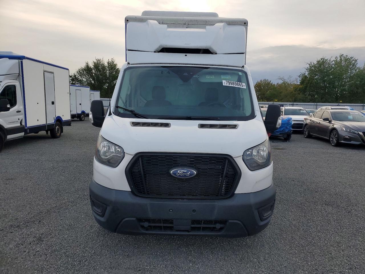 2020 Ford Transit Delivery Truck - Фото 5
