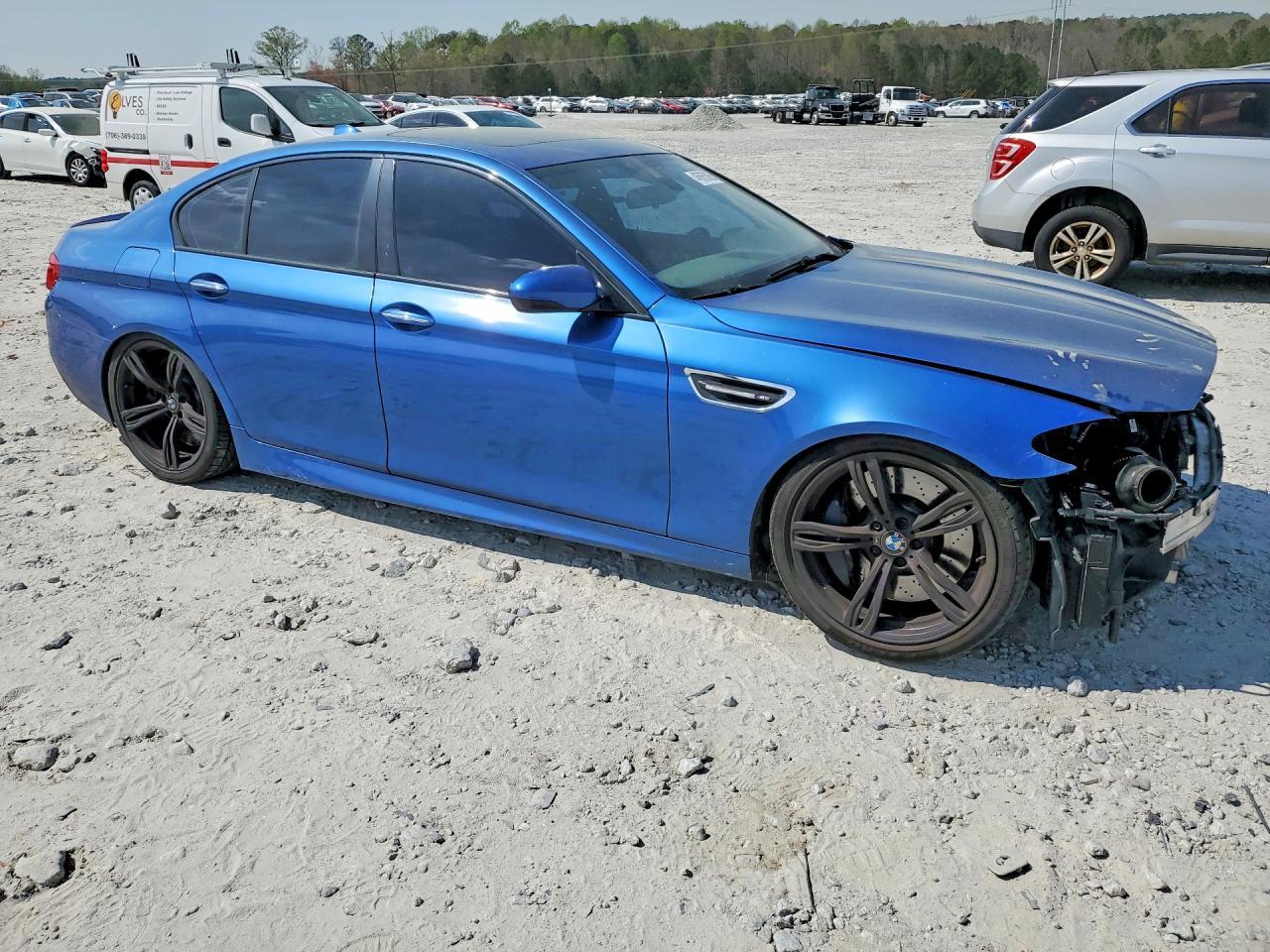 2013 BMW M5 - Фото 4