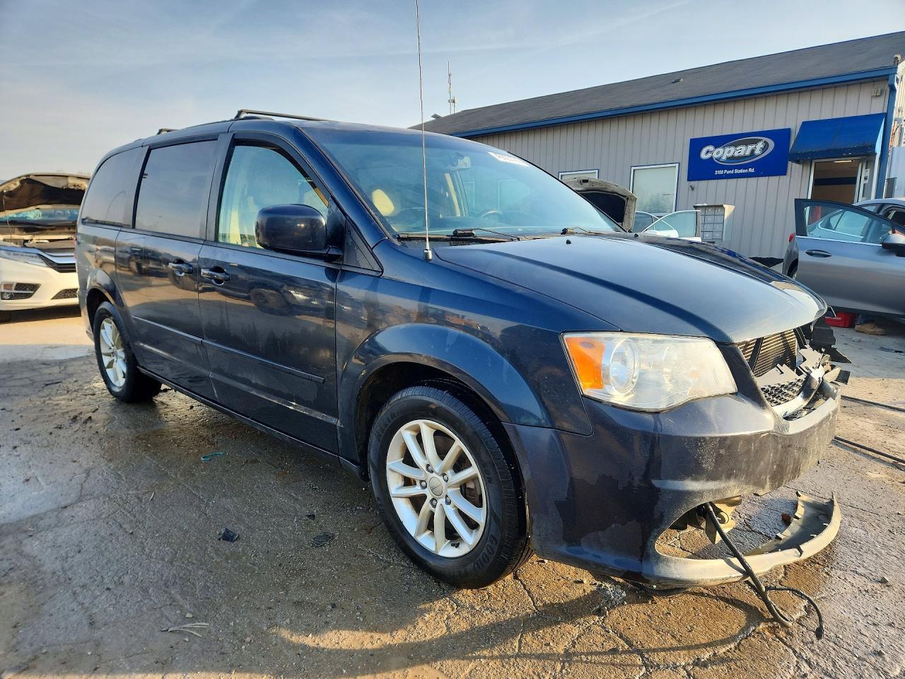 2014 Dodge Grand Caravan Sxt - Image 4