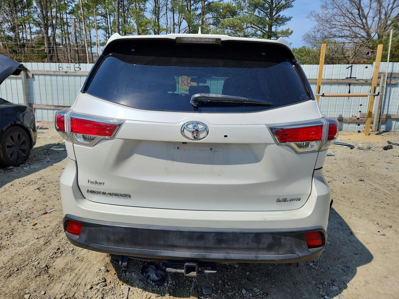 2015 Toyota Highlander Le Plus - Фото 6