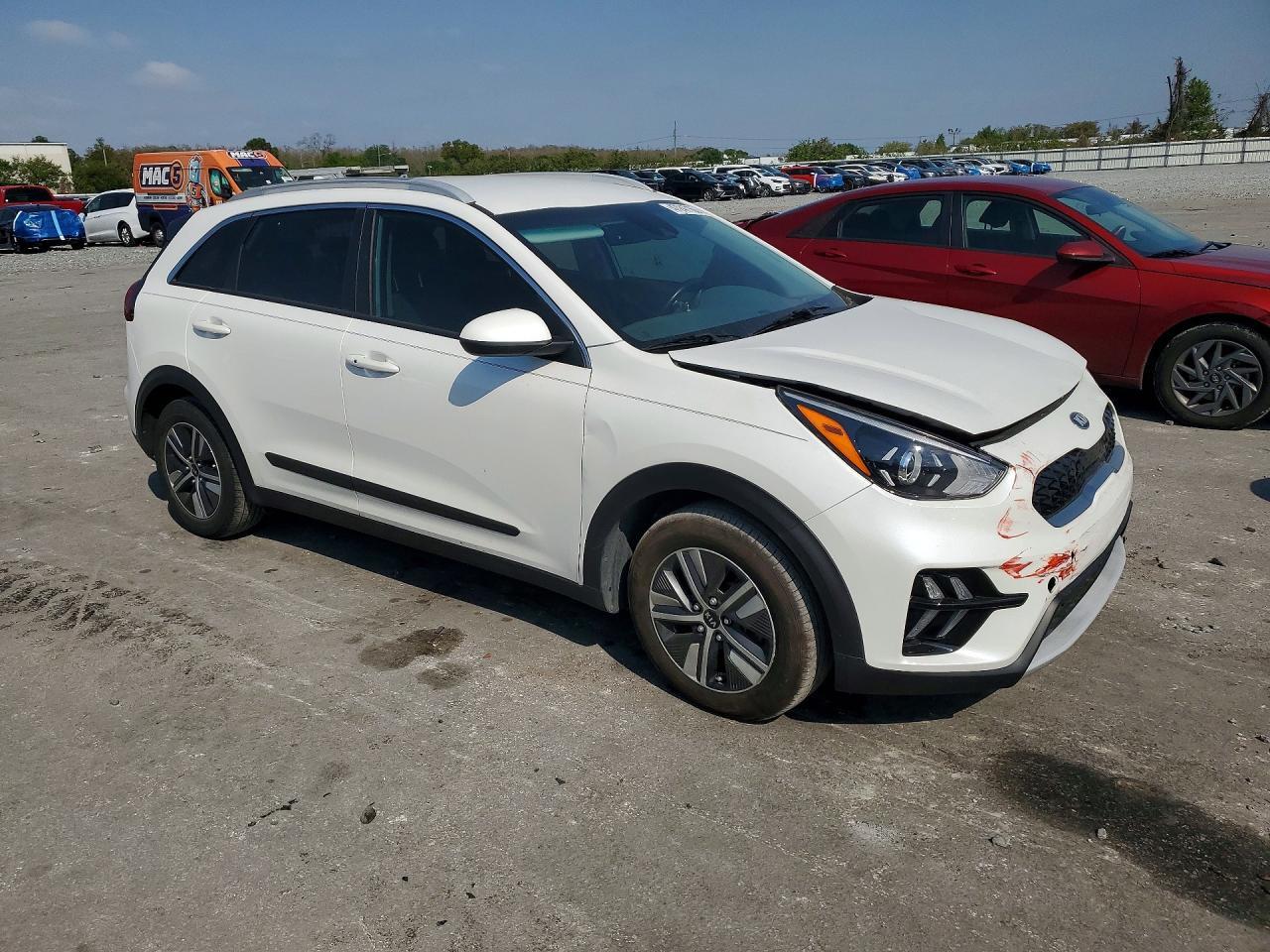 2021 Kia Niro Lxs - Фото 4