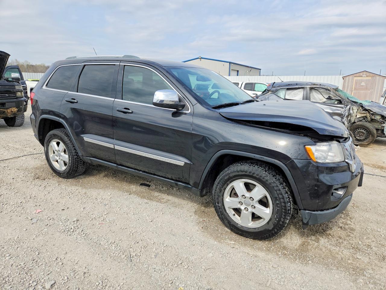 2012 Jeep Grand Cherokee Laredo - Image 4