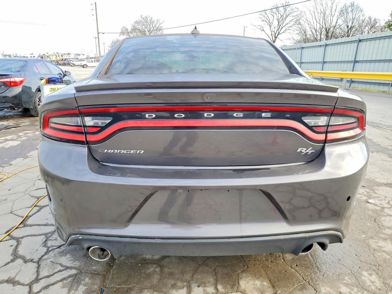 2019 Dodge Charger R - Image 6