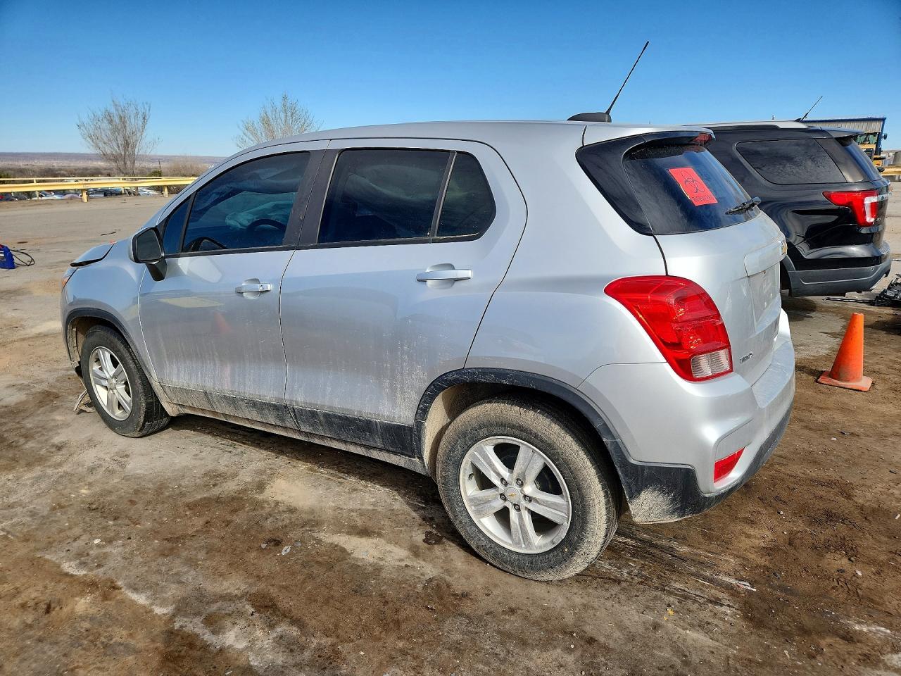 2020 Chevrolet Trax Ls - Фото 2