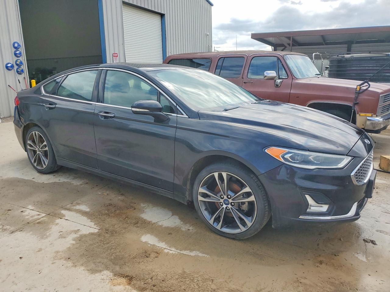 2019 Ford Fusion Titanium - Фото 4