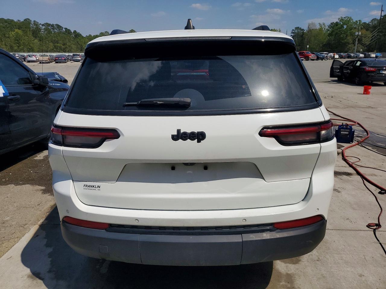 2023 Jeep Grand Cherokee L Laredo - Image 6