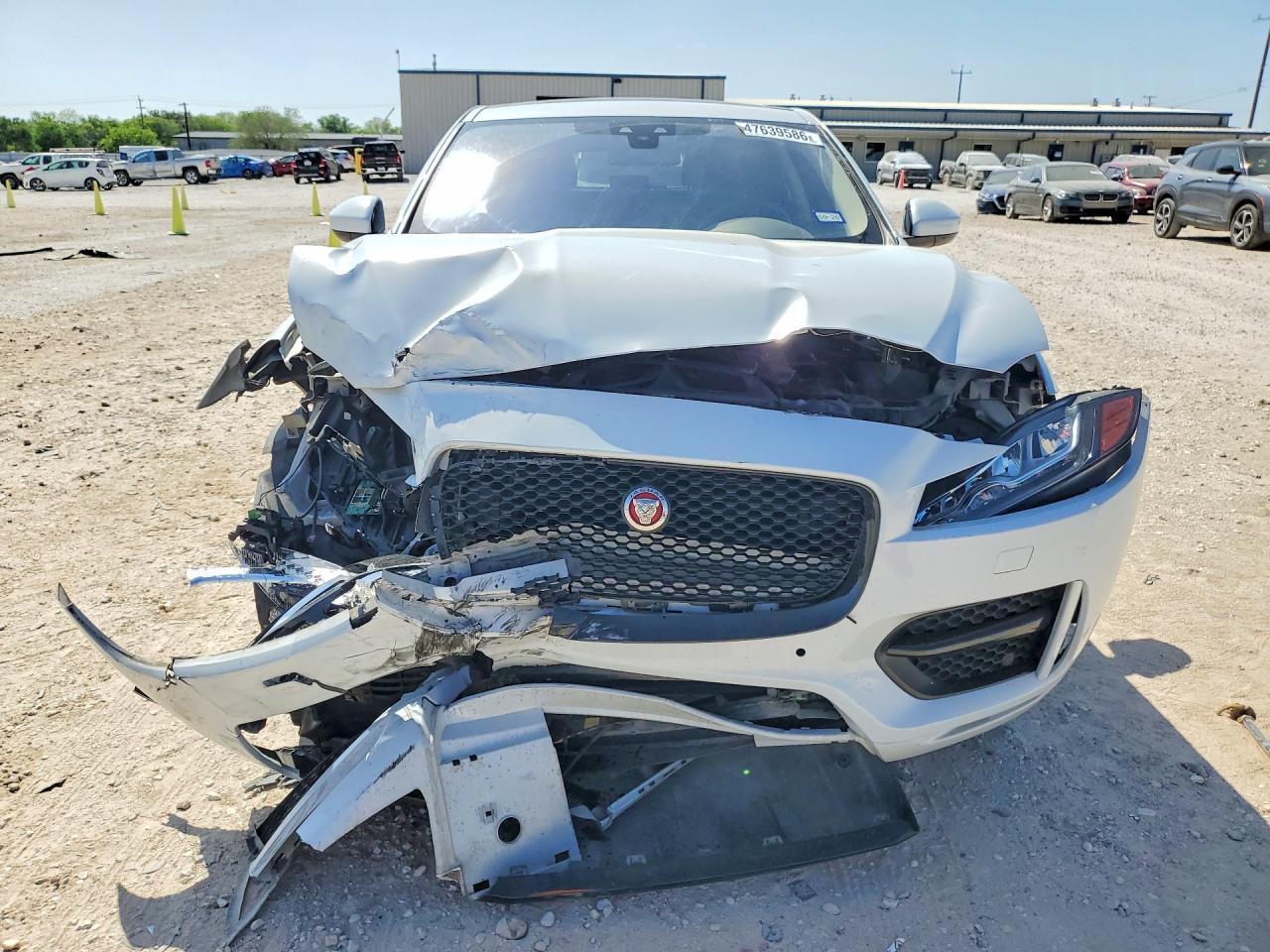 2017 Jaguar F-Pace R - Sport - Фото 5