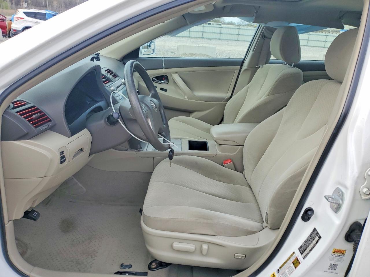 2008 Toyota Camry Le - Image 7